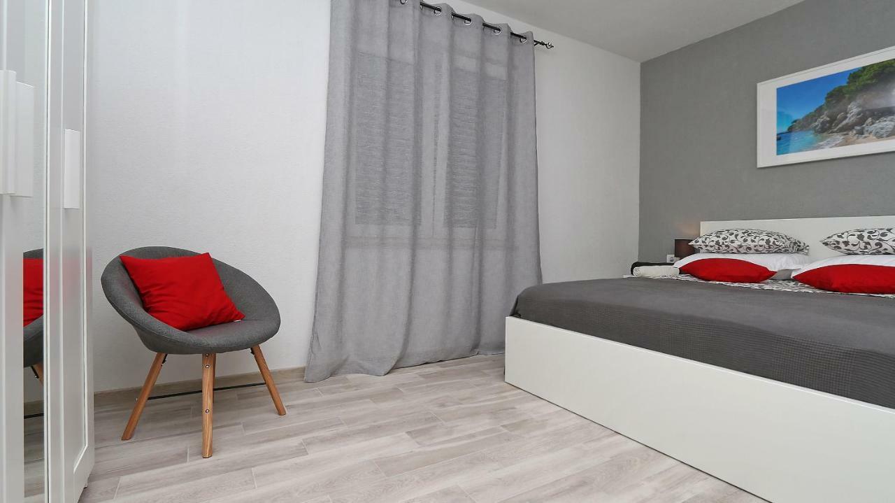 Modern Apartments Iva Makarska Exterior foto
